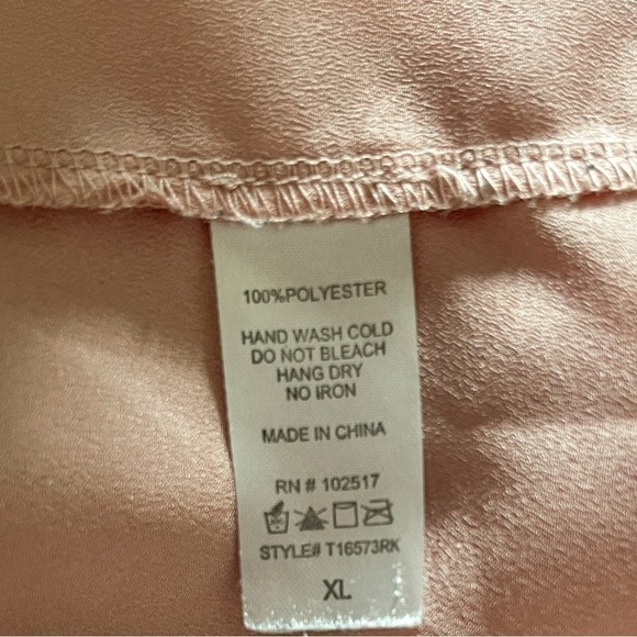 Soprano NWOT Hi-Low Racker Back Blouse, Size XL - Picture 11 of 12